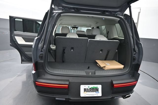 Used 2025 Hyundai Santa Fe SEL FWD image 8