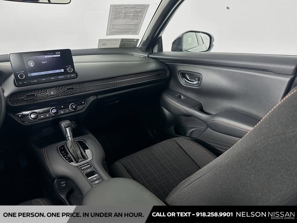 Used 2024 Honda HR-V Sport image 22