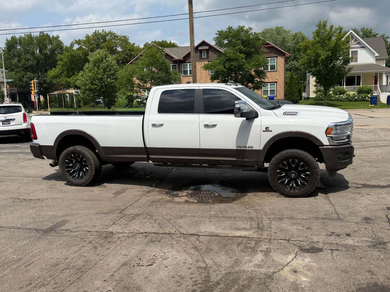 Used 2023 RAM 3500 Limited AWD/4WD image 2