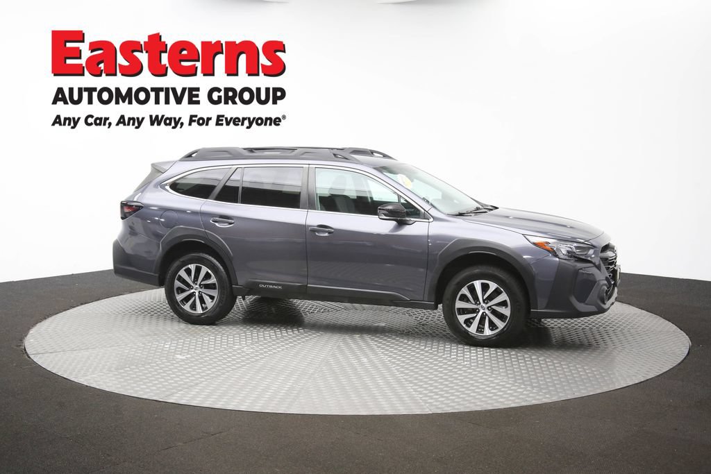 Used 2023 Subaru Outback Premium AWD/4WD image 45