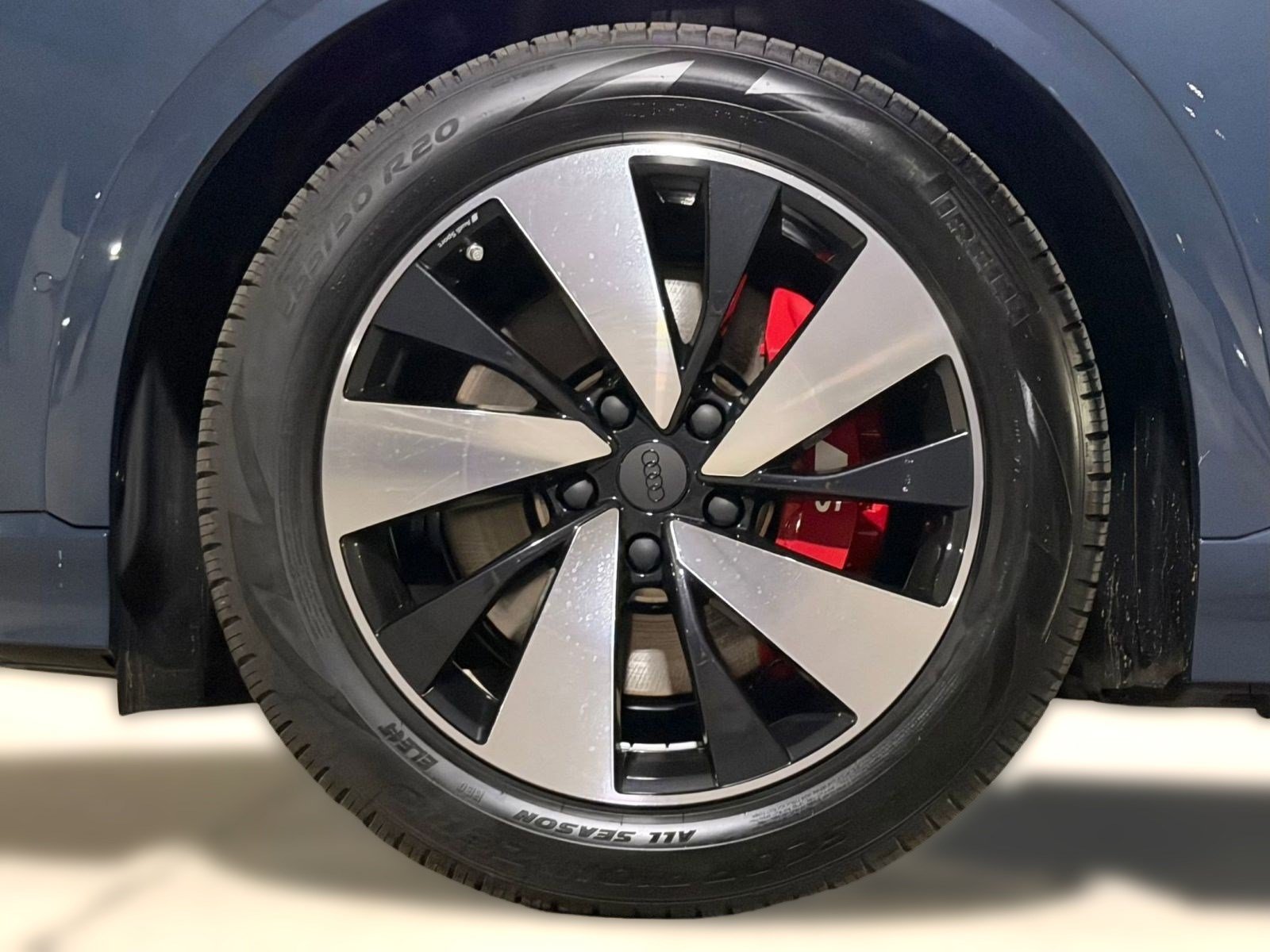 New 2027 Audi SQ6 e-tron Prestige AWD/4WD image 12