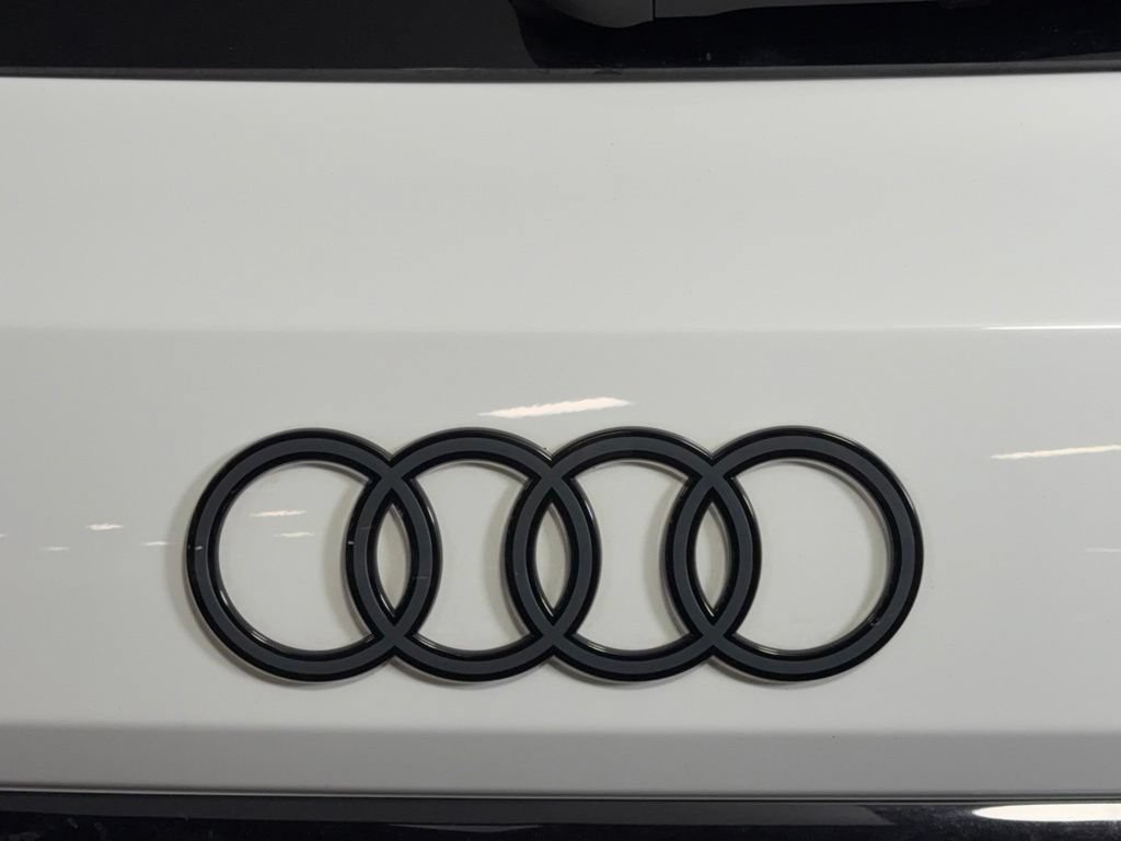 Used 2025 Audi Q7 2.0T Premium Plus w/ Premium Plus Package AWD/4WD image 14