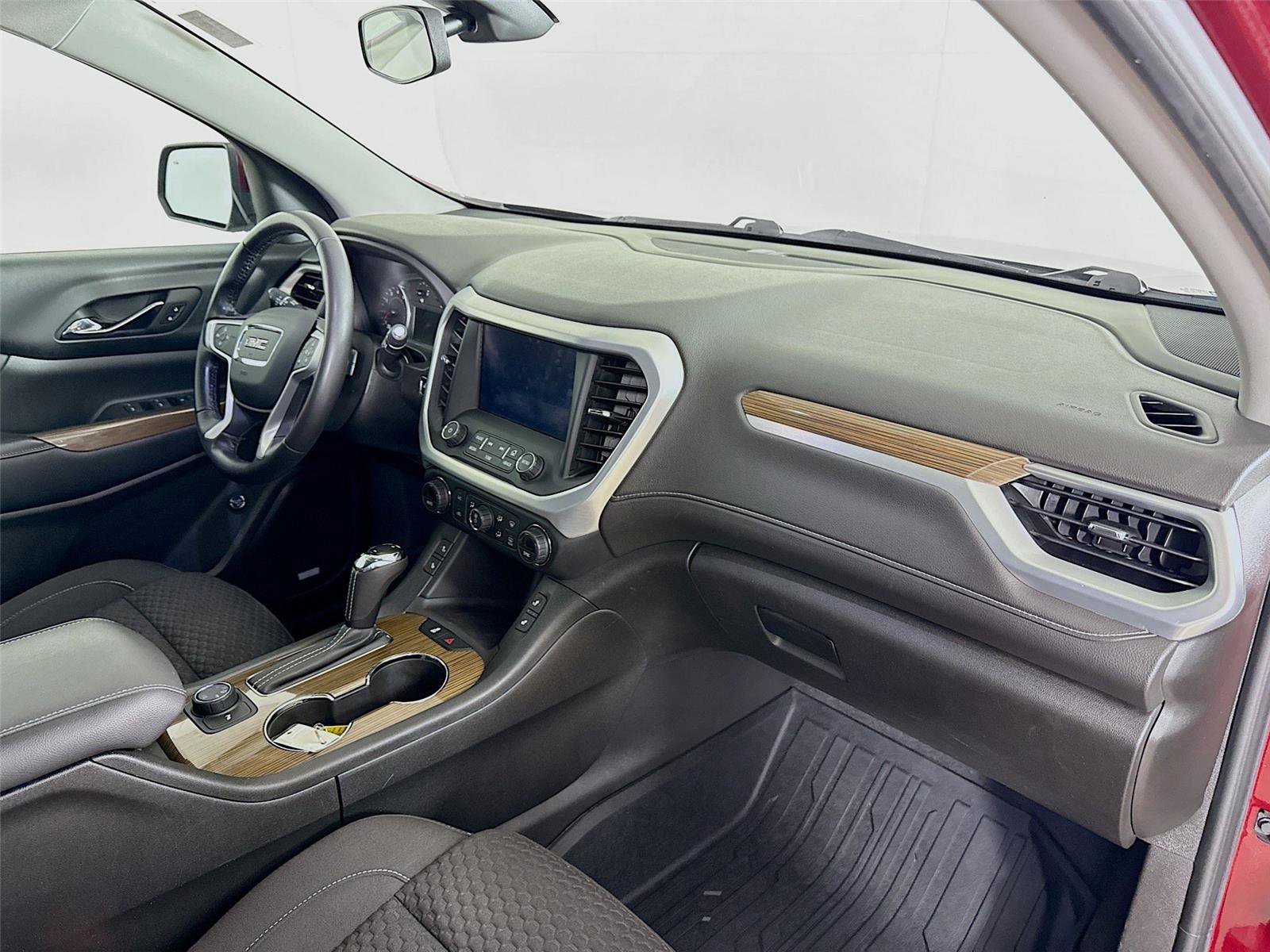 Used 2018 GMC Acadia SLE w/ Driver Alert Package I AWD/4WD image 29