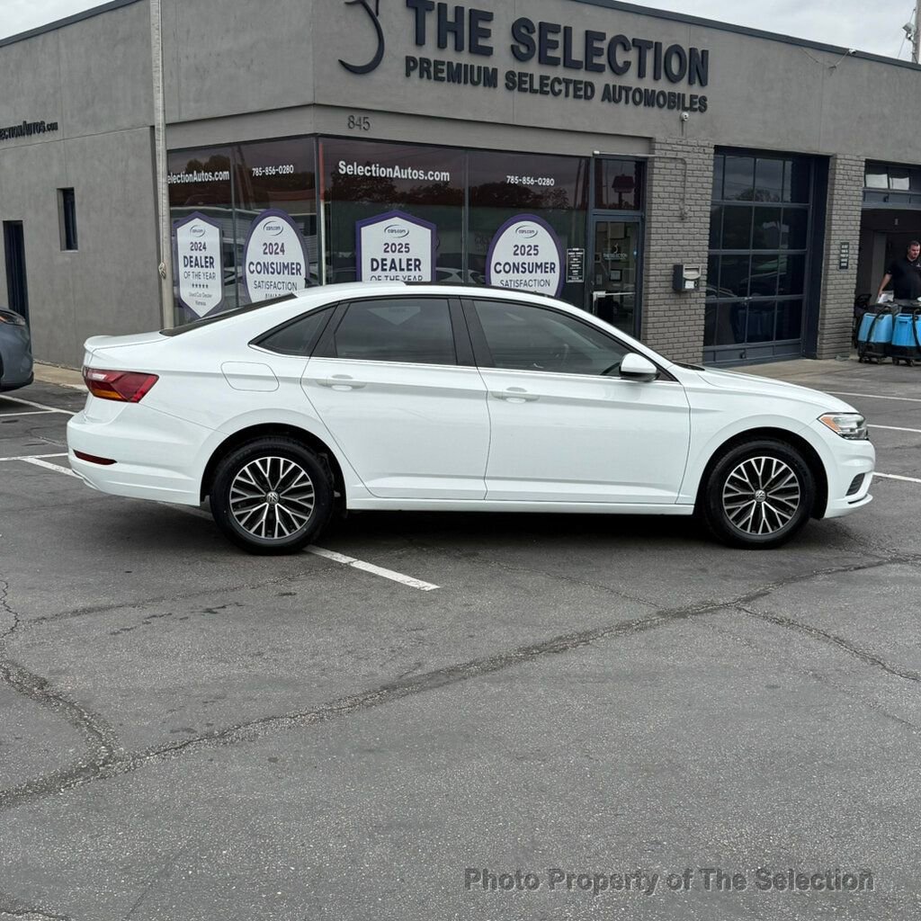 Used 2019 Volkswagen Jetta SE FWD image 19