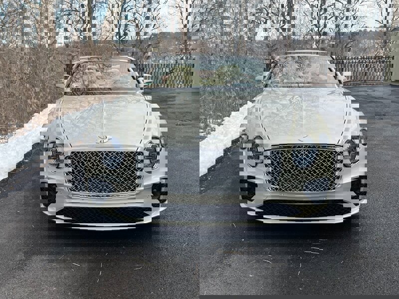 Used 2023 Bentley Continental GT image 17