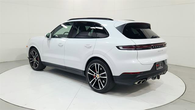 Used 2024 Porsche Cayenne S image 6