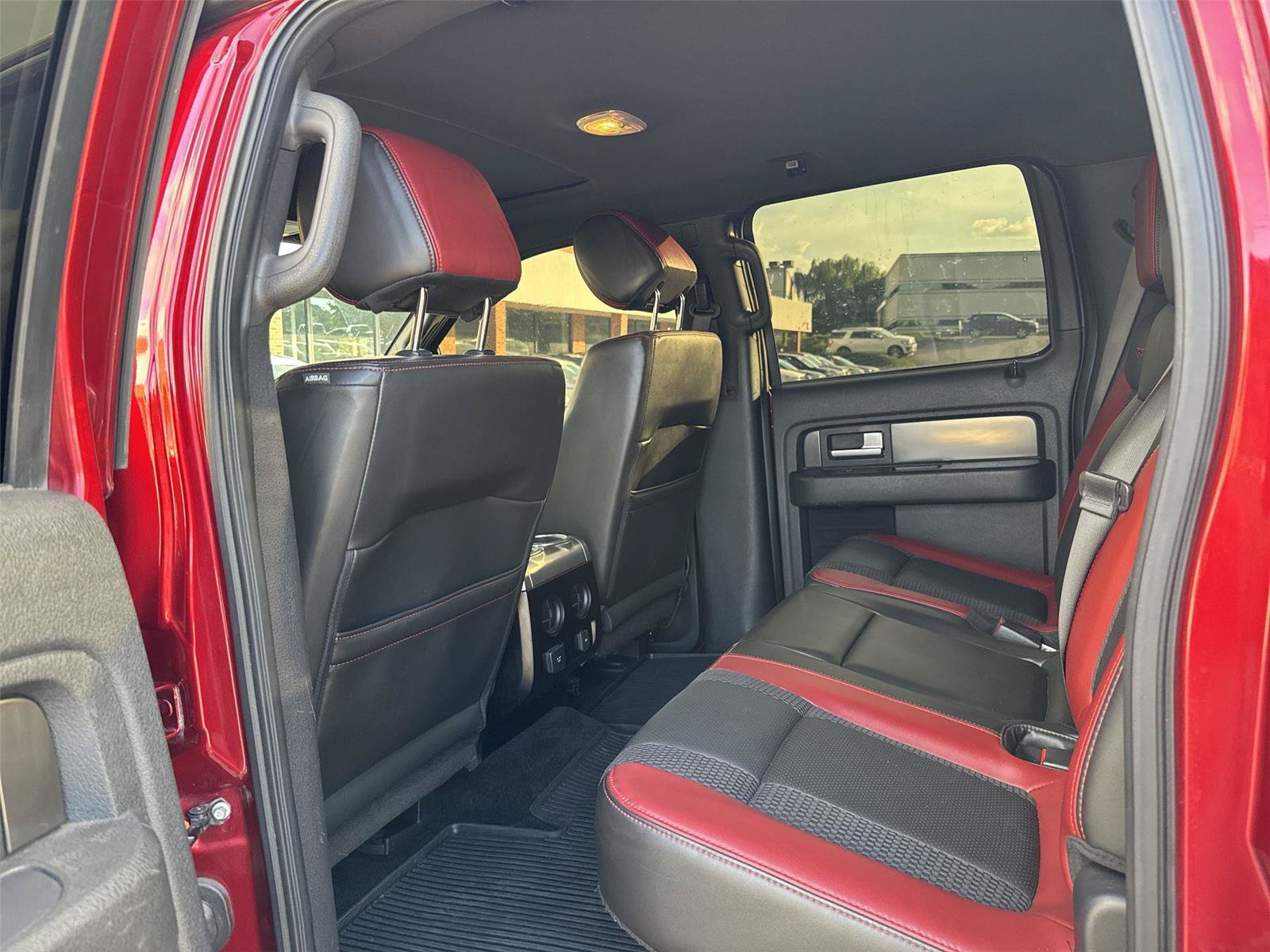 Used 2014 Ford F150 Raptor w/ Equipment Group 801A Luxury AWD/4WD image 21
