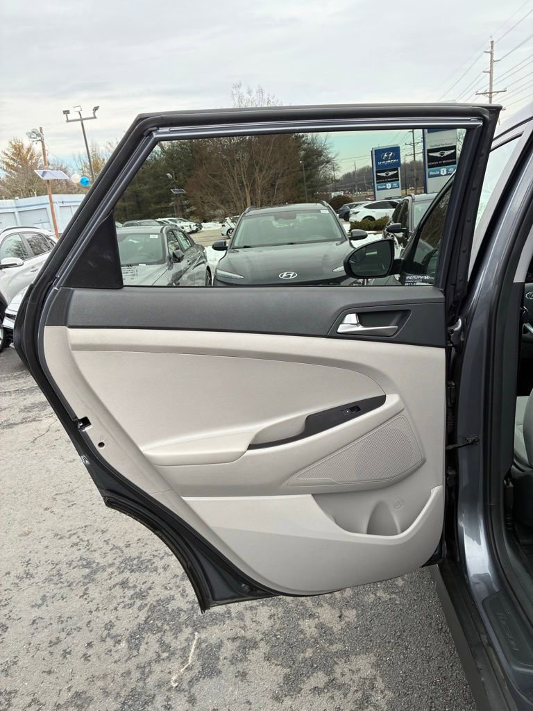 Used 2019 Hyundai Tucson SE w/ Cargo Package image 43