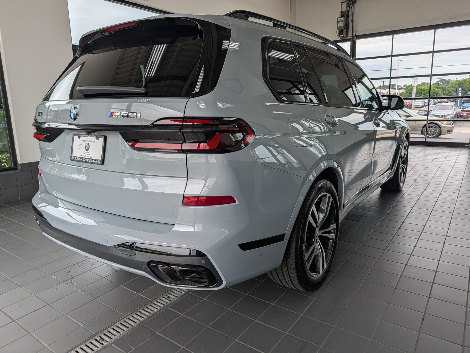 Used 2025 BMW X7 M60i w/ Executive Package AWD/4WD image 2