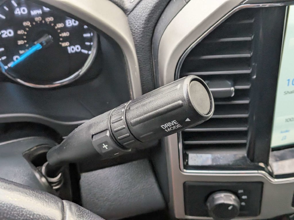 Used 2022 Ford F250 Lariat w/ Lariat Value Package AWD/4WD image 26