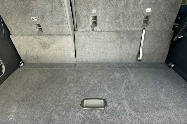 New 2025 Jeep Wagoneer 4WD w/ Convenience Group I image 13