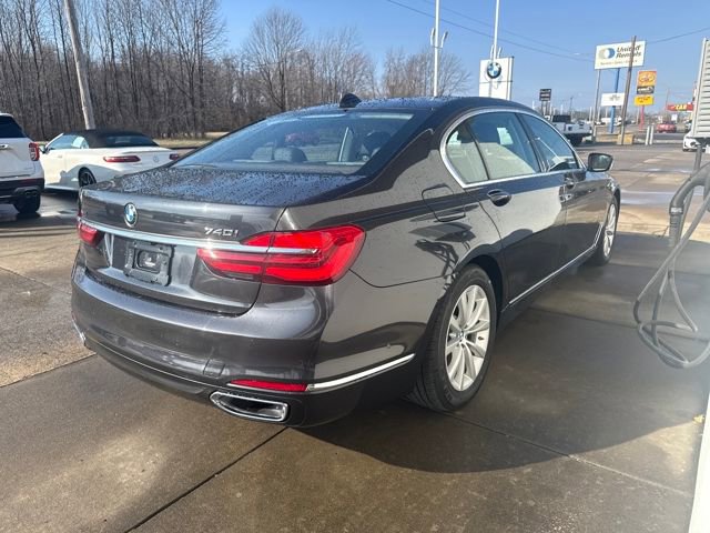 Used 2019 BMW 740i xDrive w/ Executive Package image 6