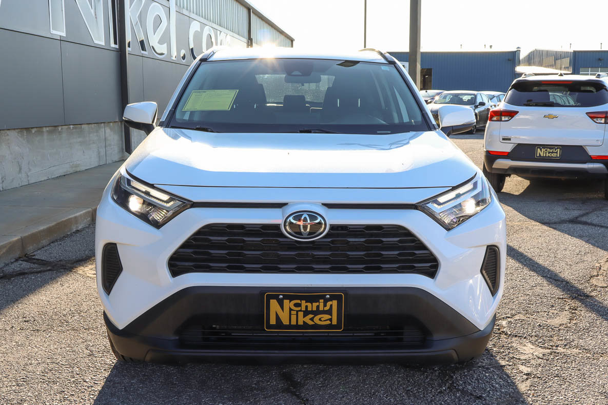 Used 2024 Toyota RAV4 XLE FWD image 2