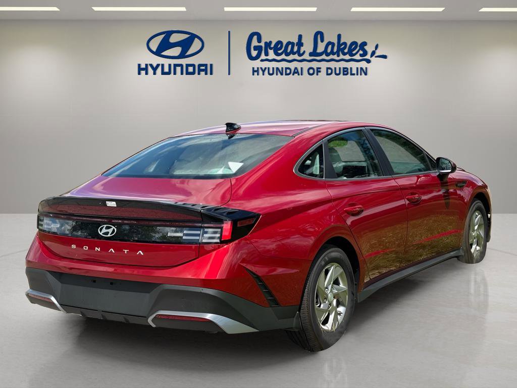 Used 2025 Hyundai Sonata SE FWD image 5