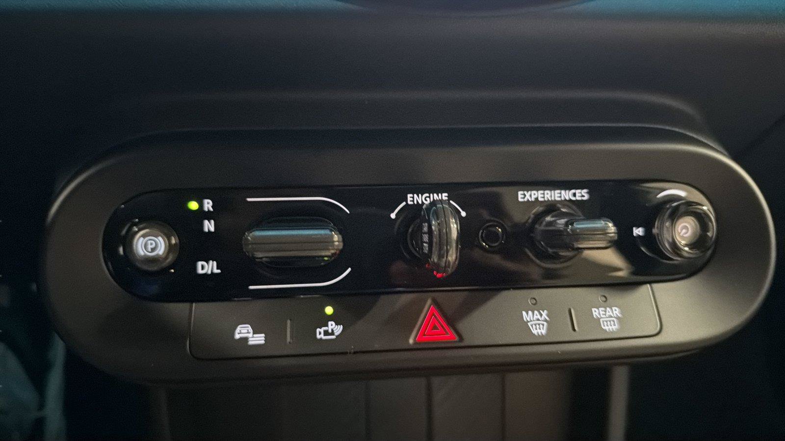 Used 2025 MINI Cooper S FWD image 19