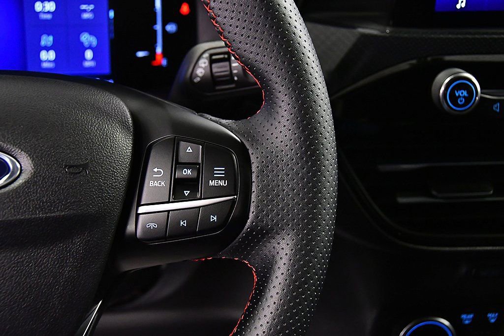Used 2025 Ford Escape ST-Line AWD/4WD image 21