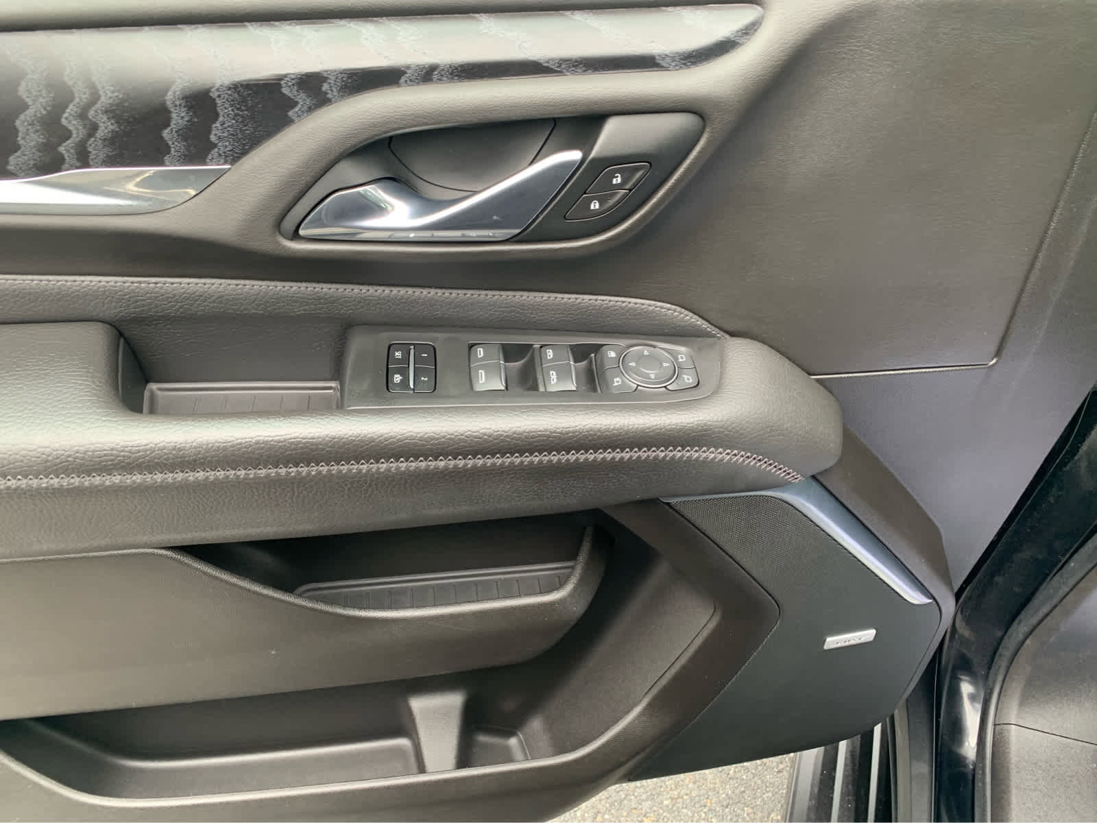 Used 2021 GMC Yukon Denali AWD/4WD image 14