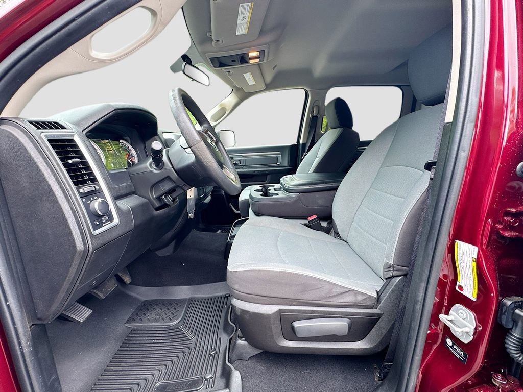 Used 2022 RAM 1500 Classic SLT RWD image 26