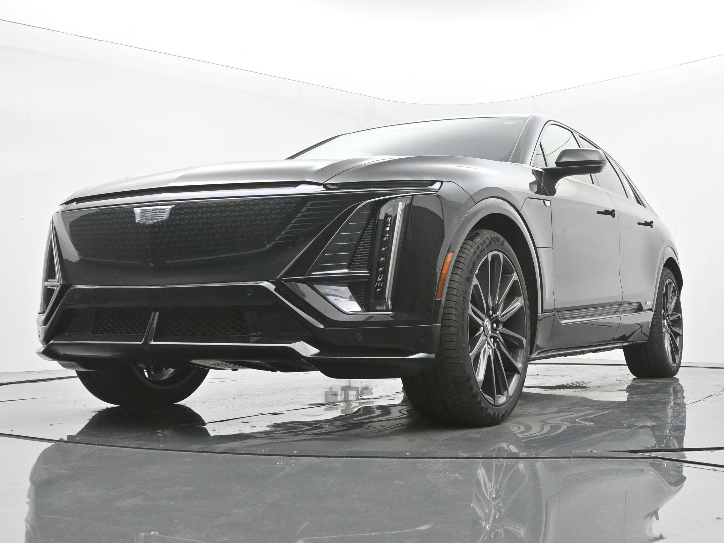 New 2026 Cadillac Lyriq V image 15