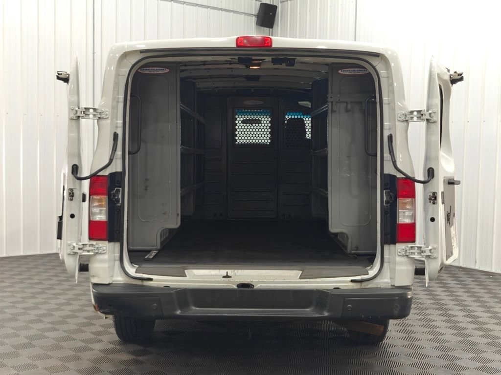 Used 2020 Nissan NV 2500 SV image 33