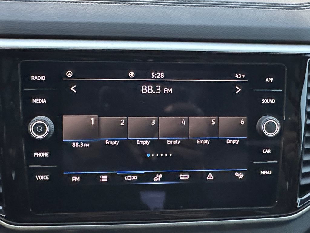 Used 2022 Volkswagen Atlas SE w/ Panoramic Sunroof Package image 14