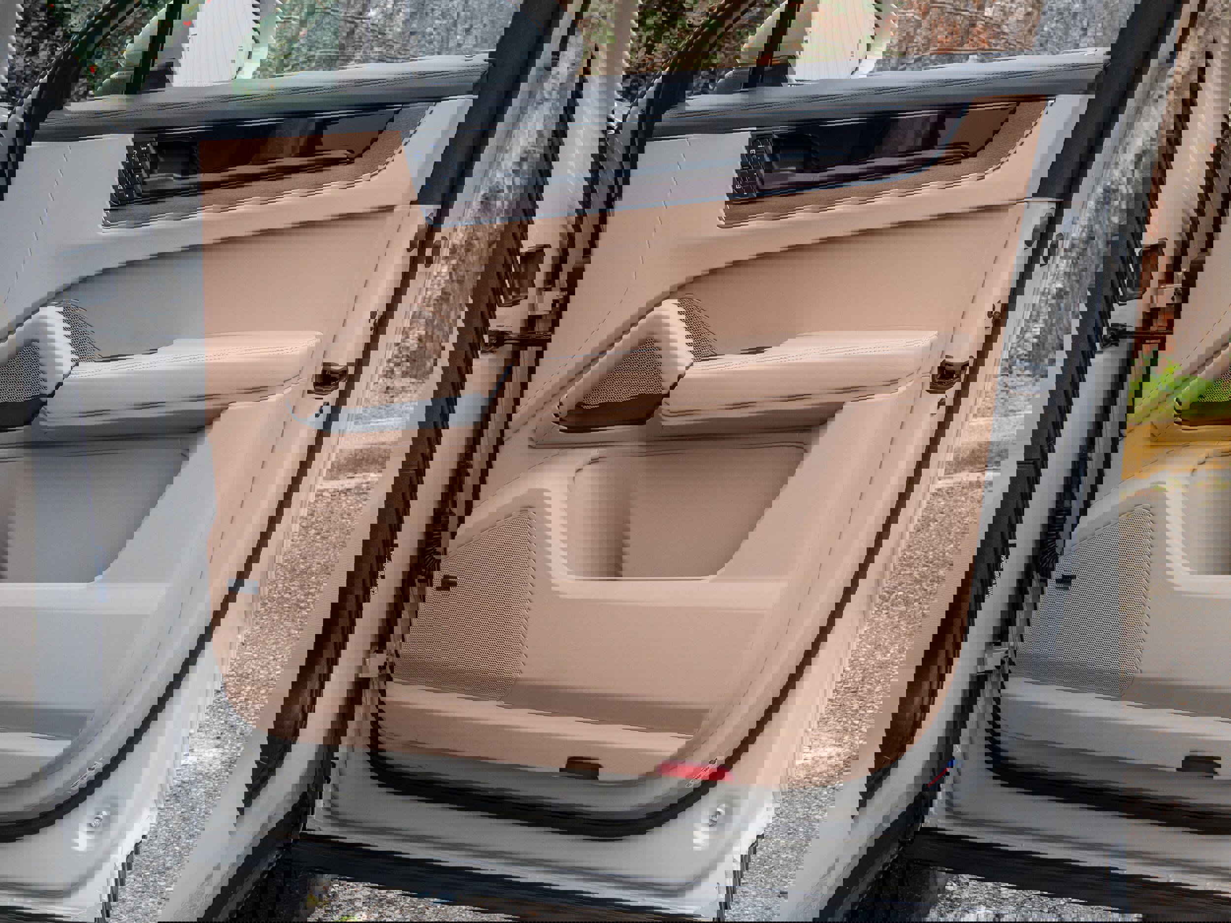 Certified 2024 Porsche Cayenne S w/ Premium Package Plus (PP1) image 30