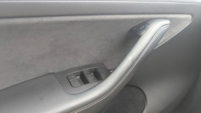 Used 2023 Tesla Model Y Long Range image 29