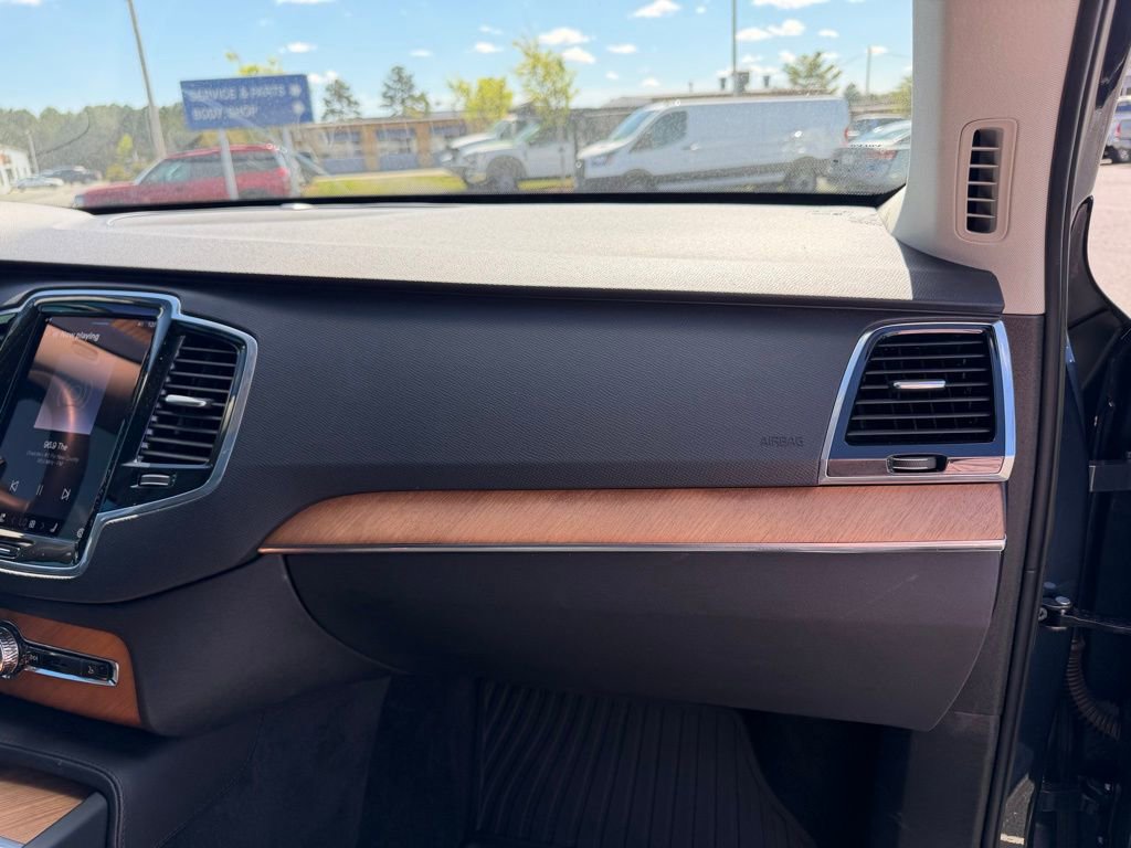 Used 2023 Volvo XC90 B6 Plus w/ Protection Package Premier image 33