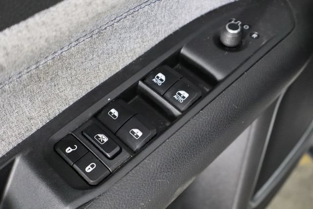 Used 2024 Jeep Compass Latitude AWD/4WD image 20