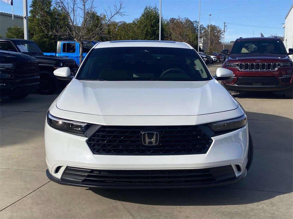 Used 2023 Honda Accord EX image 2