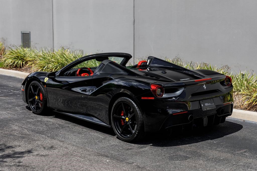 Used 2018 Ferrari 488 Spider image 3