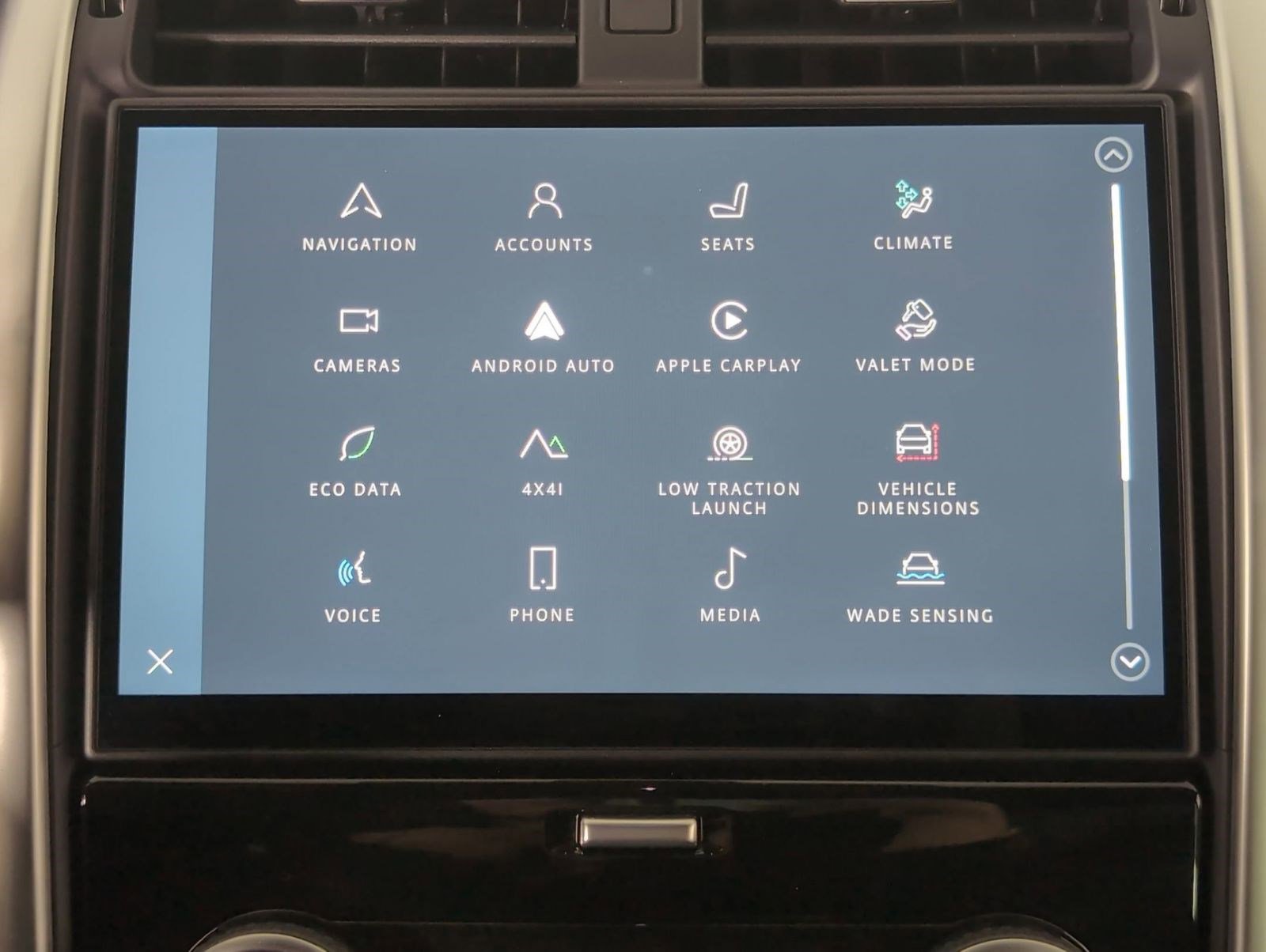 Certified 2025 Land Rover Discovery Metropolitan Edition image 24