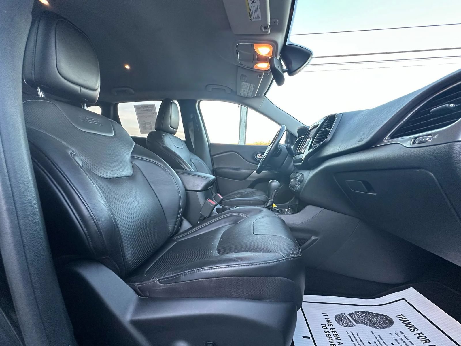 Used 2020 Jeep Cherokee Limited FWD image 15