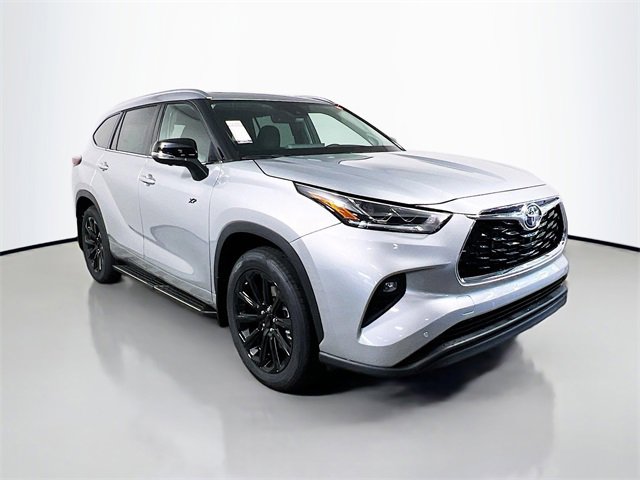 New 2025 Toyota Highlander Limited