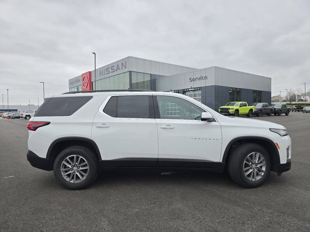 Used 2023 Chevrolet Traverse LT image 13