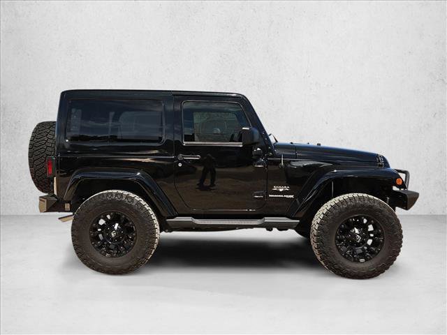 Used 2018 Jeep Wrangler Sahara w/ Connectivity Group AWD/4WD image 4