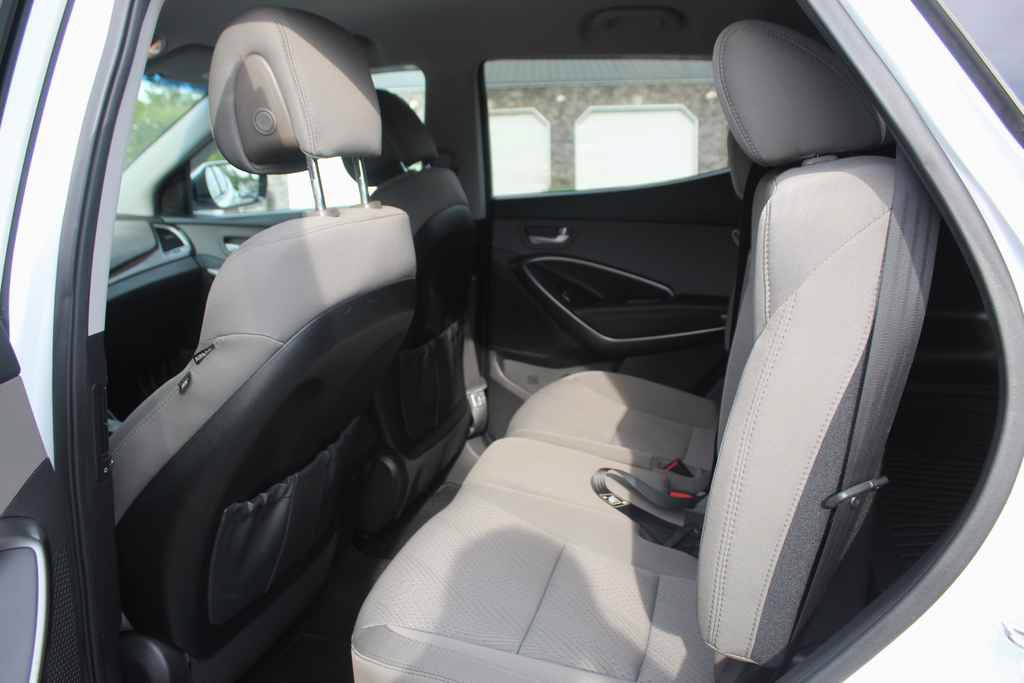 Used 2017 Hyundai Santa Fe Sport AWD/4WD image 28
