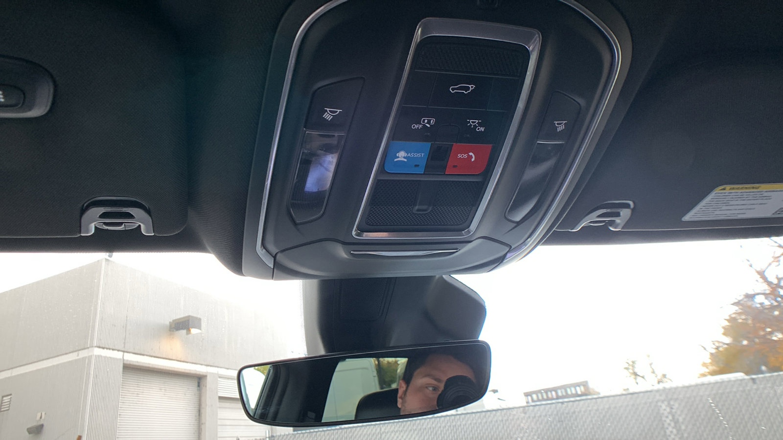 Used 2025 Jeep Wagoneer 4WD image 21