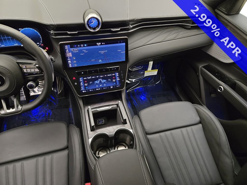 New 2025 Maserati Grecale Modena image 18