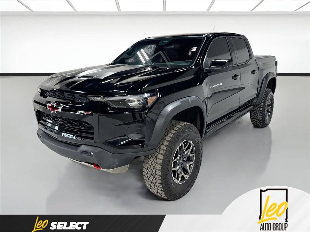 Used 2025 Chevrolet Colorado ZR2 w/ Technology Package AWD/4WD video 1