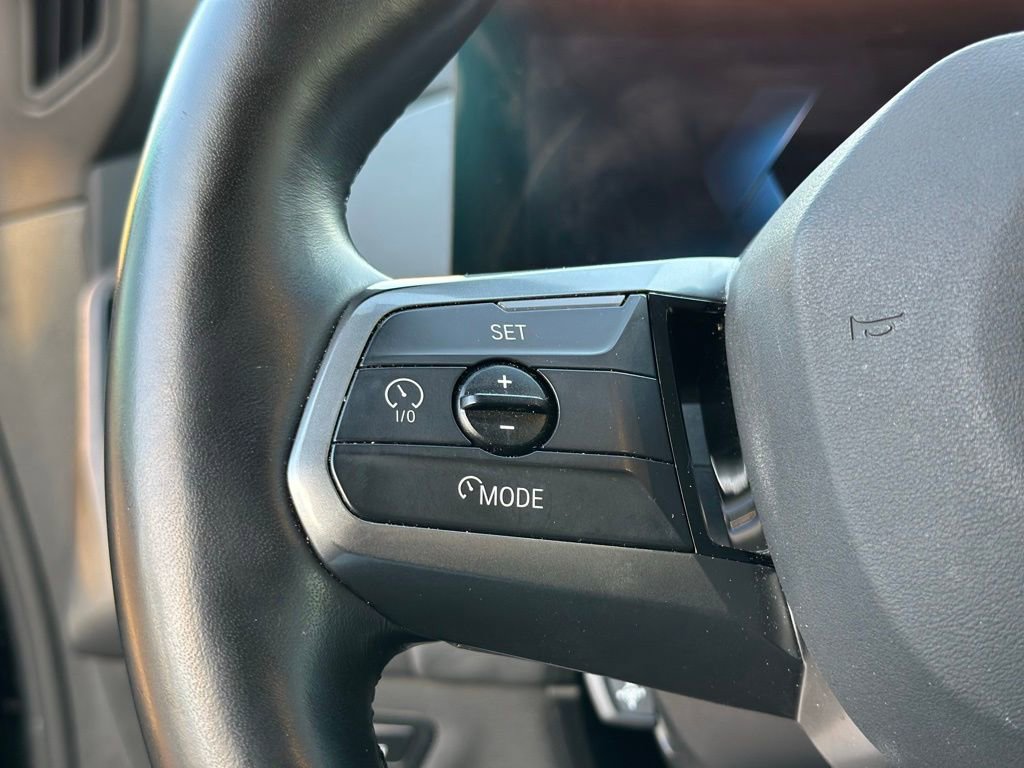 Used 2025 BMW iX xDrive50 w/ Premium Package image 31