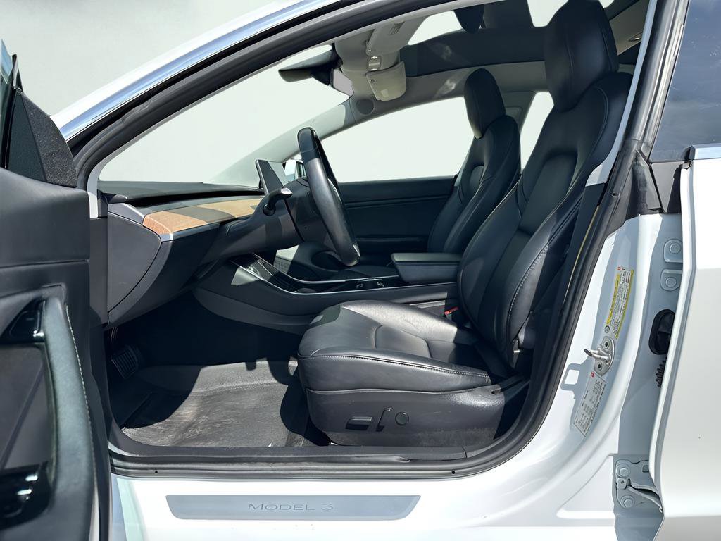 Used 2018 Tesla Model 3 Mid Range image 19