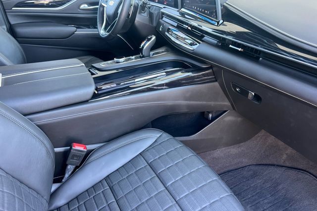 Used 2024 Cadillac Escalade V w/ LPO, ONYX Package image 20