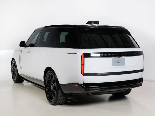 Used 2024 Land Rover Range Rover Long Wheelbase SE AWD/4WD image 33