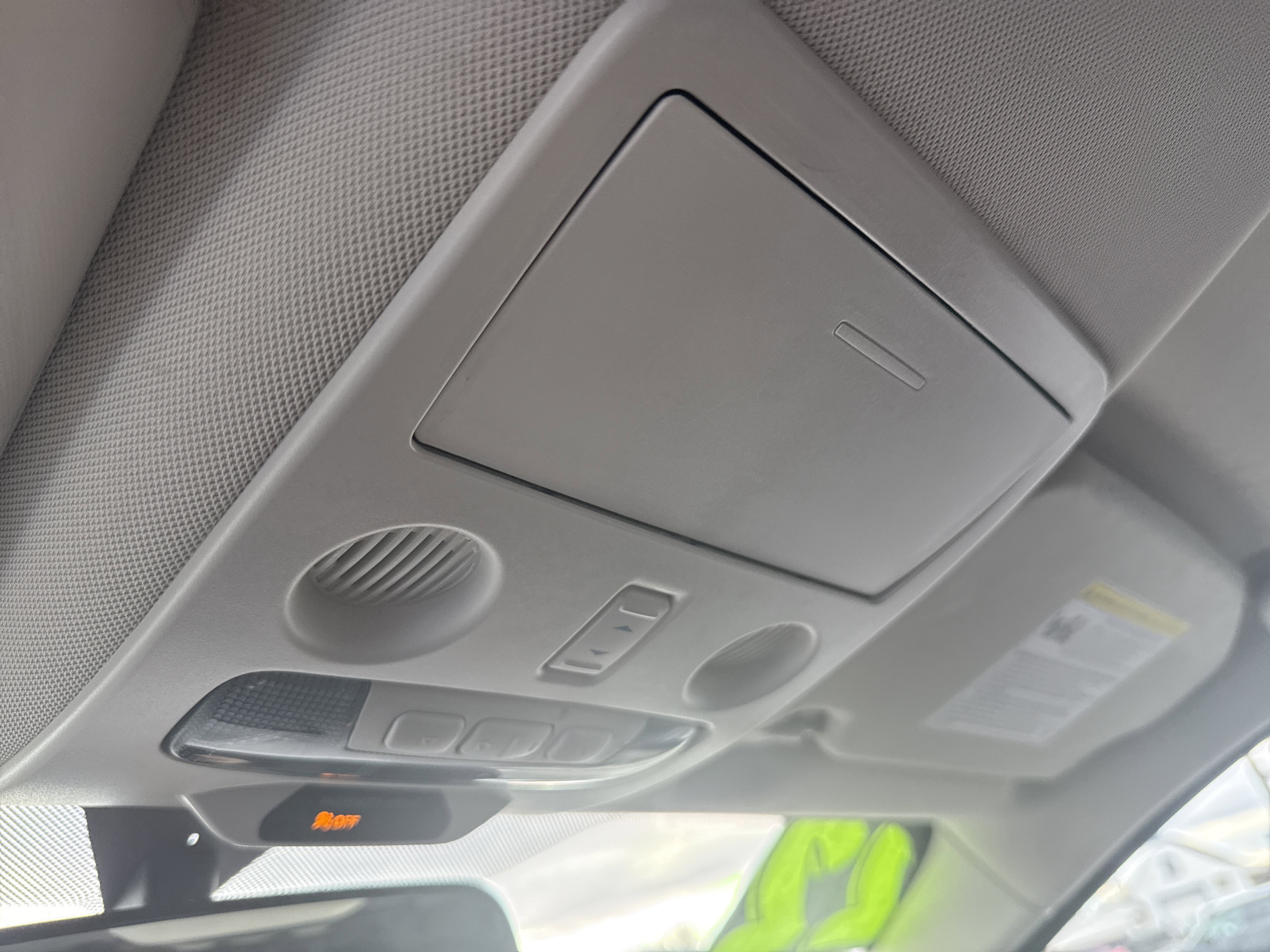 Used 2022 Ford EcoSport SE w/ SE Convenience Package image 28