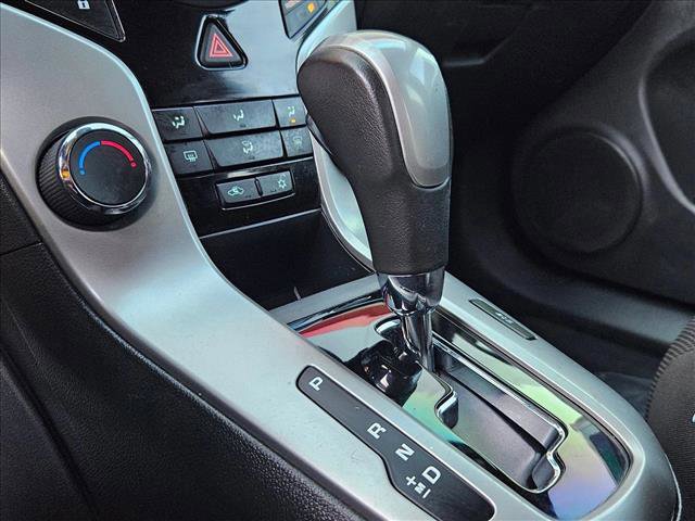 Used 2014 Chevrolet Cruze LT image 12