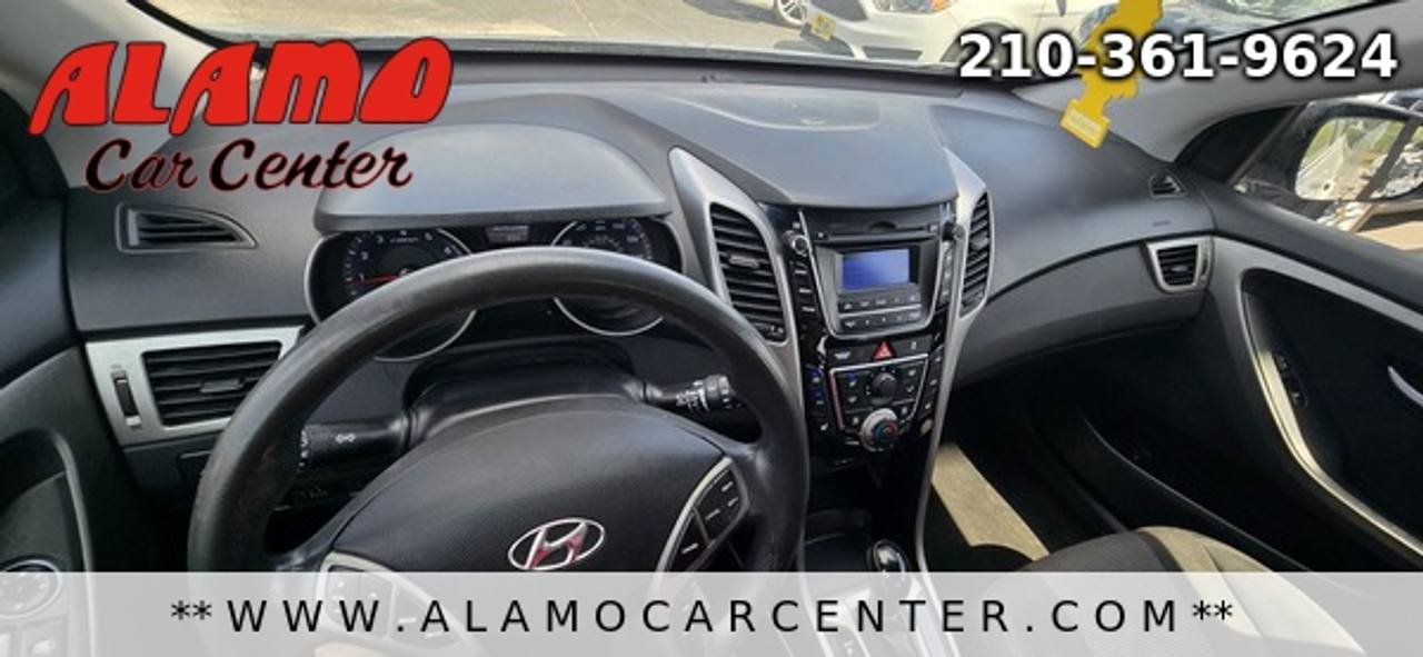 Used 2016 Hyundai Elantra GT FWD image 40