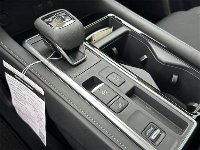 Certified 2025 Nissan Pathfinder SV w/ SV Premium Package image 32