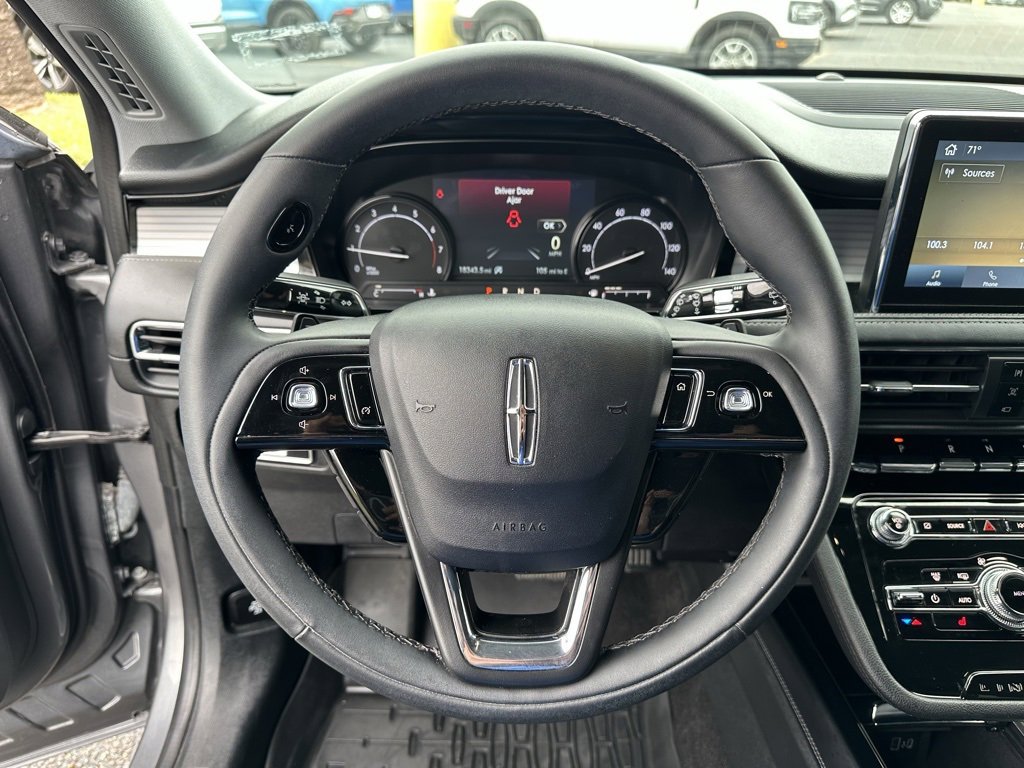 Used 2022 Lincoln Corsair FWD image 12