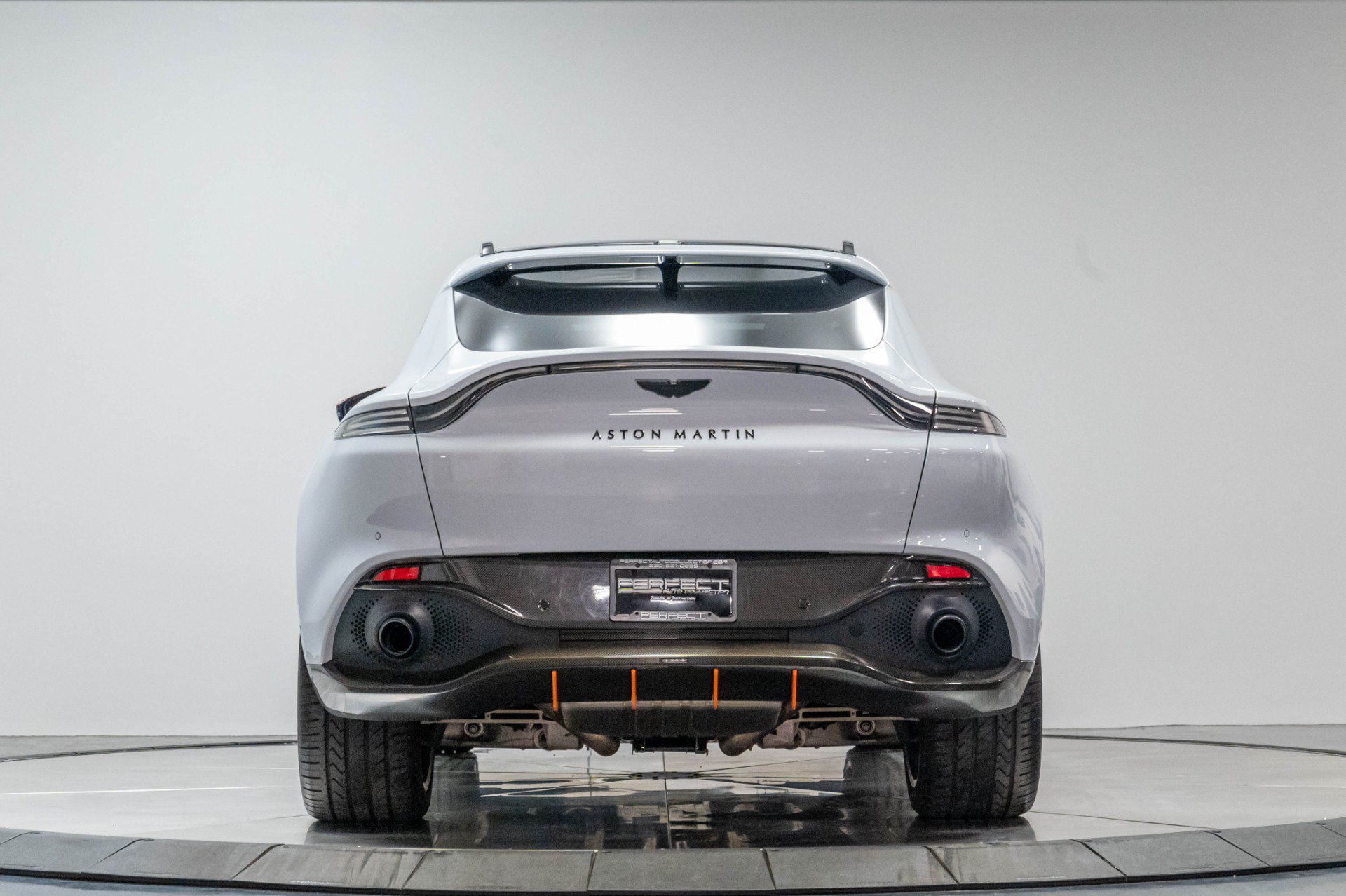 Used 2021 Aston Martin DBX AWD/4WD image 60